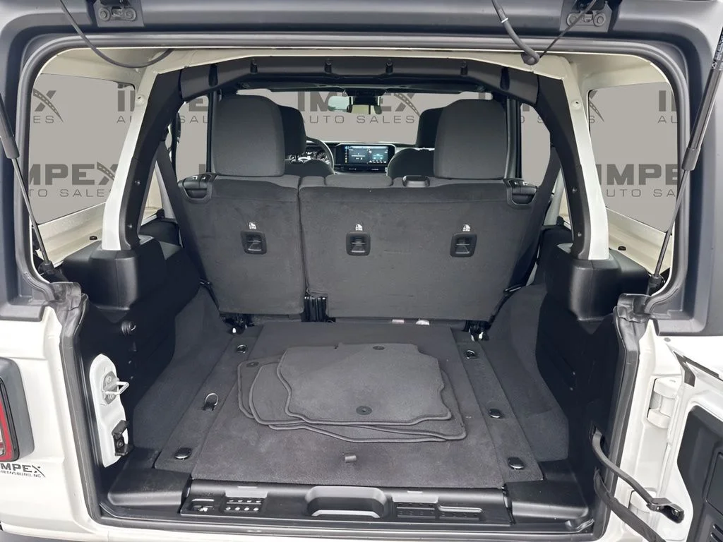 Used 2025 White Jeep Sport S image 29