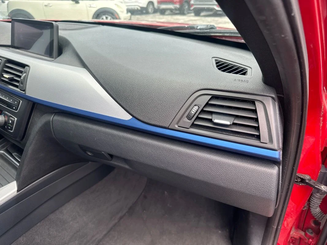 Used 2013 Red BMW xDrive image 30