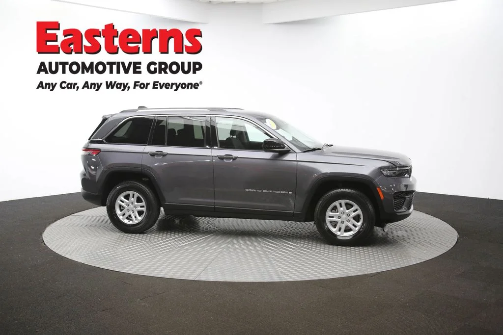 Used 2023 Gray Jeep Laredo image 46