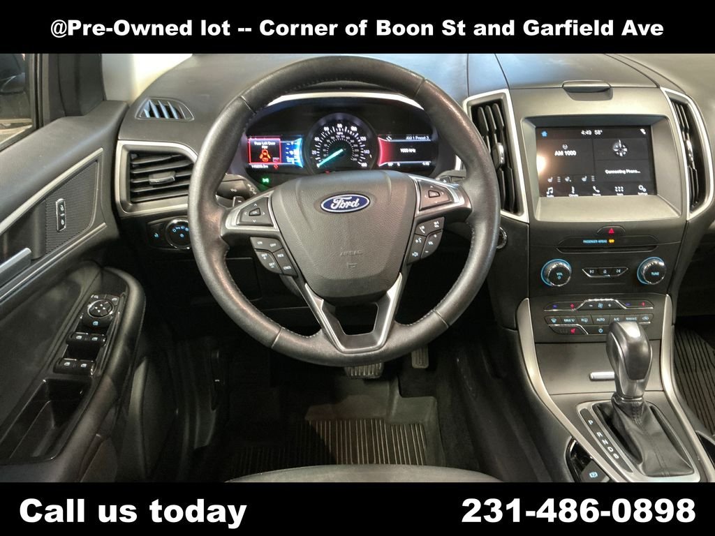 Used 2018 Blue Ford SEL image 17