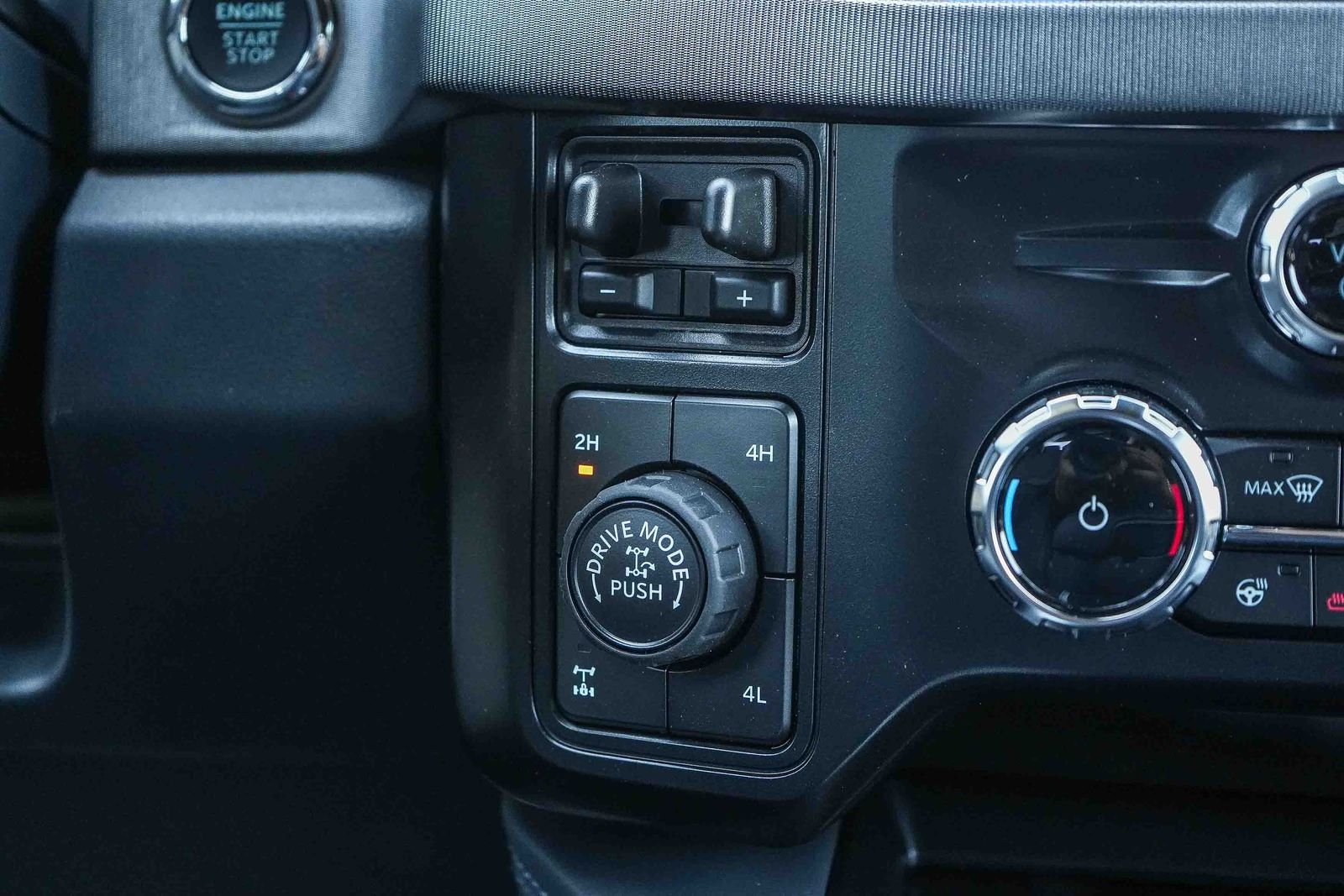 New 2026 Avalanche Ford F-250® Platinum® image 16