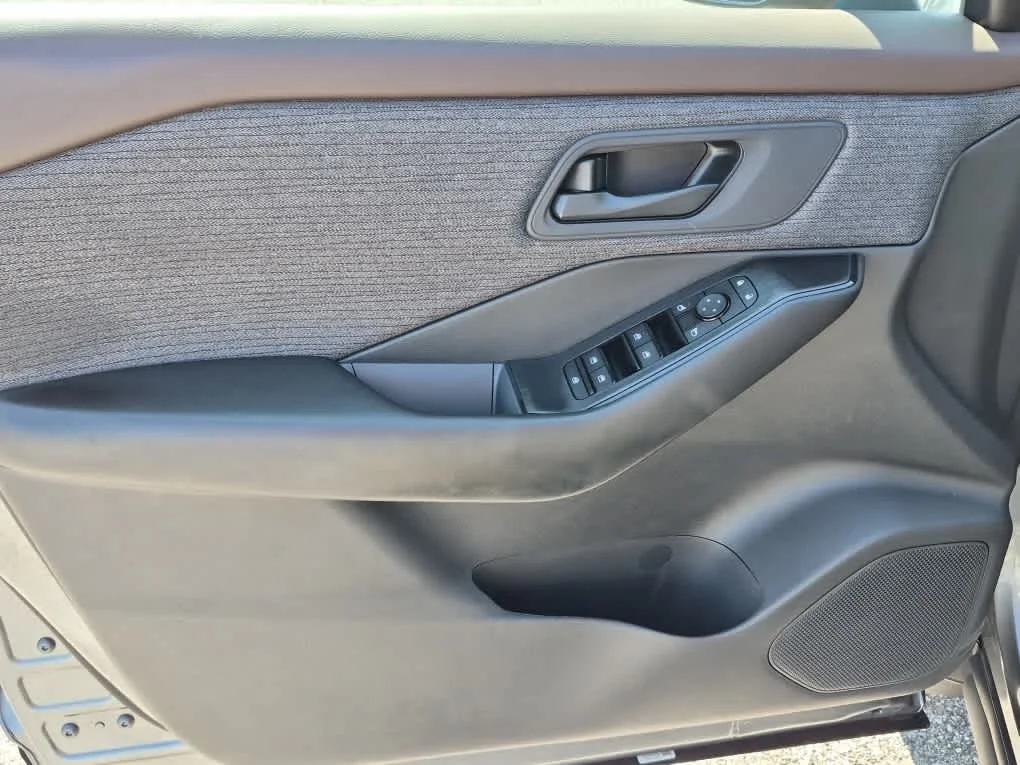 Used 2023 Gun Metallic Nissan S image 8