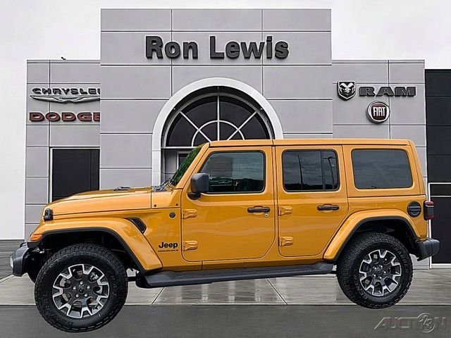 New 2026 Goldilocks Exterior Paint Jeep Sahara image 1