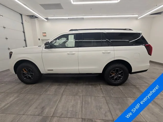 New 2027 Star White Metallic Tri-Coat Ford Tremor® image 2