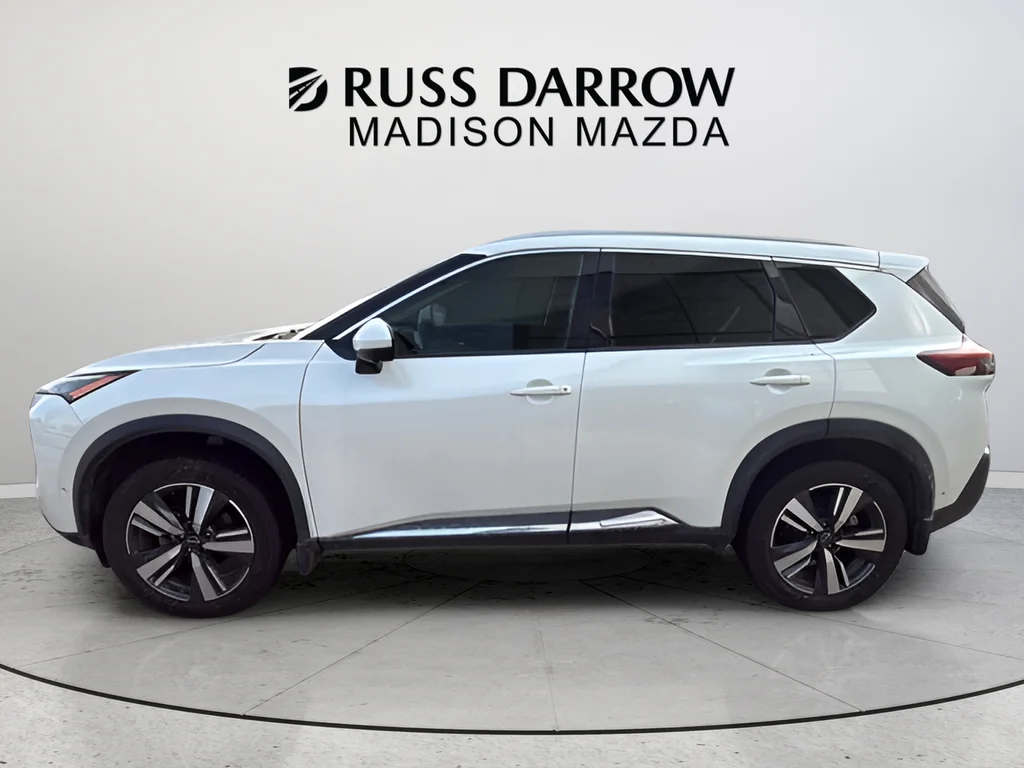 Used 2023 White Nissan SL image 2