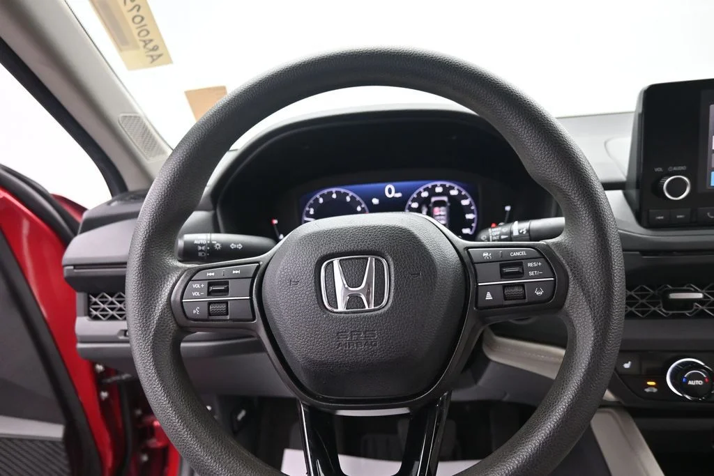 Used 2024  Honda EX image 19