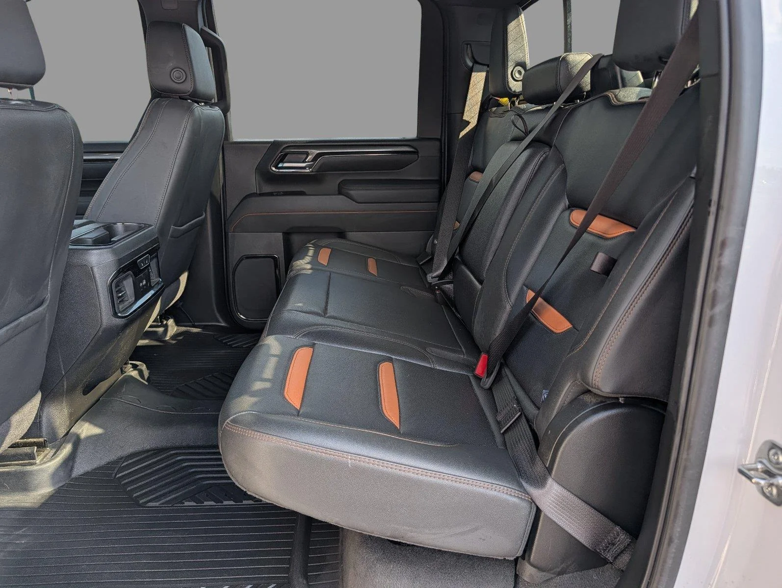 Used 2025 Summit White GMC AT4 image 35