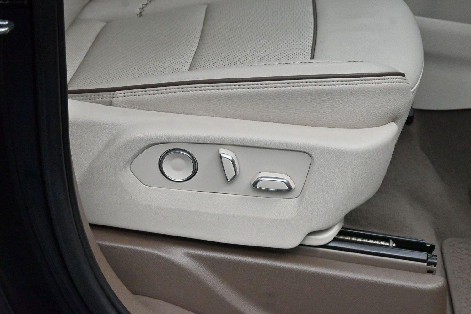 Used 2023 MIDNIGHT BLUE METALLIC GMC Denali image 37