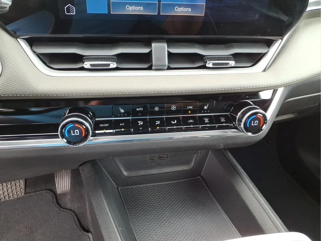 Used 2025 Black Chevrolet LT image 26