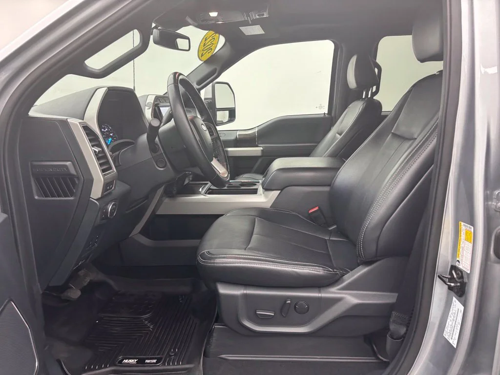 Used 2022 Silver Ford Lariat image 19