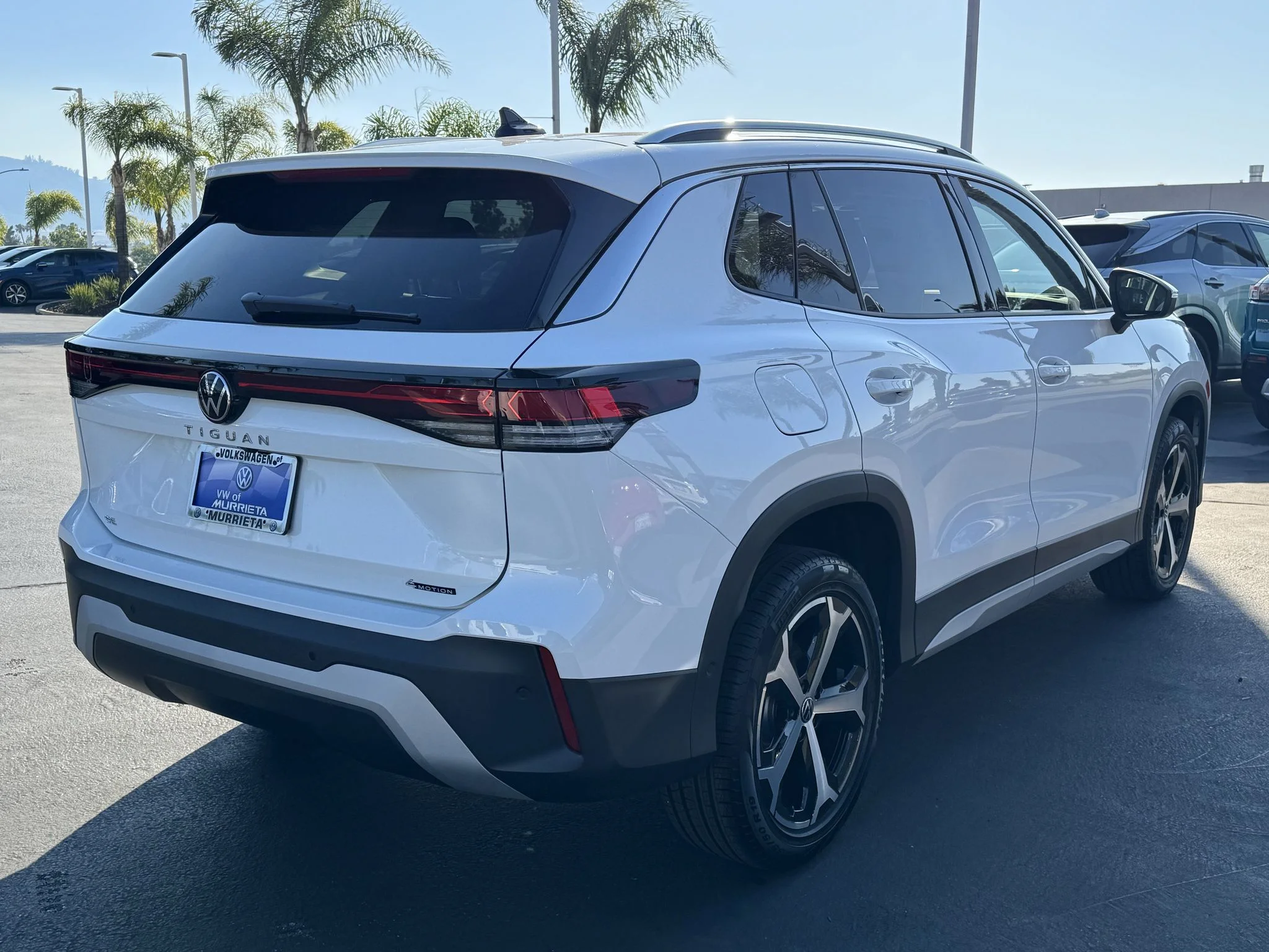 New 2026 Pure White Volkswagen SE image 15