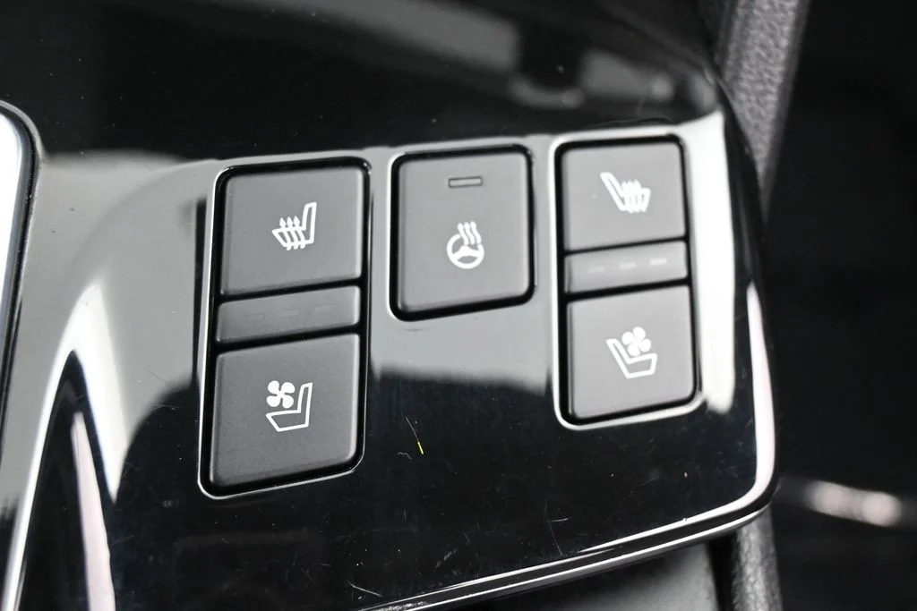 Used 2023 Gravity Gray Kia X-Pro Prestige image 25