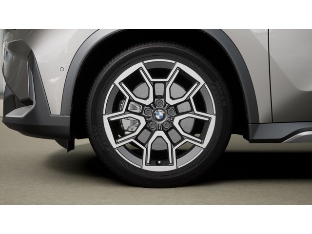 New 2027 Space Silver Metallic BMW xDrive28i image 7