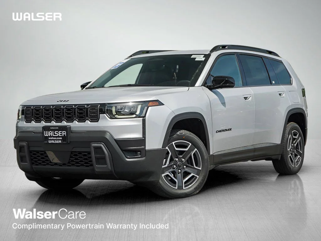 New 2026 Silver Zynith Clearcoat Jeep Limited image 1