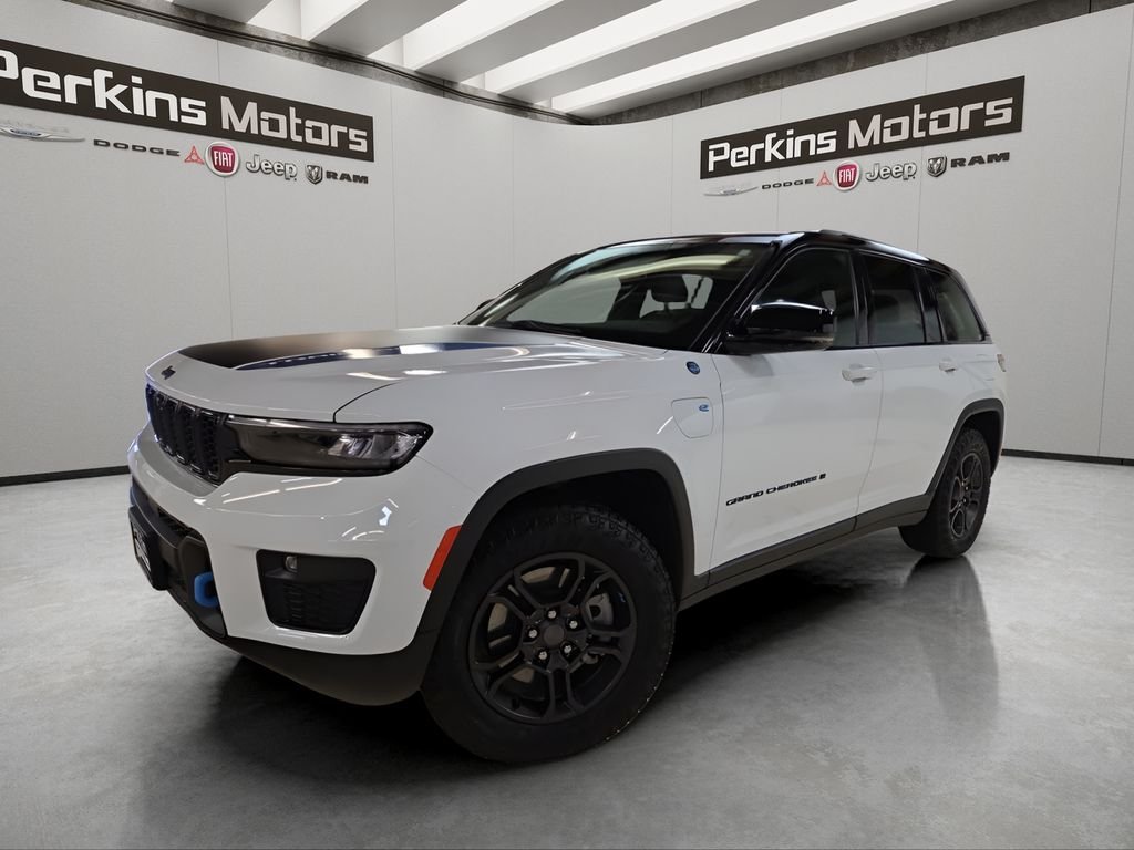 2025 Jeep Grand Cherokee Trailhawk 4xe