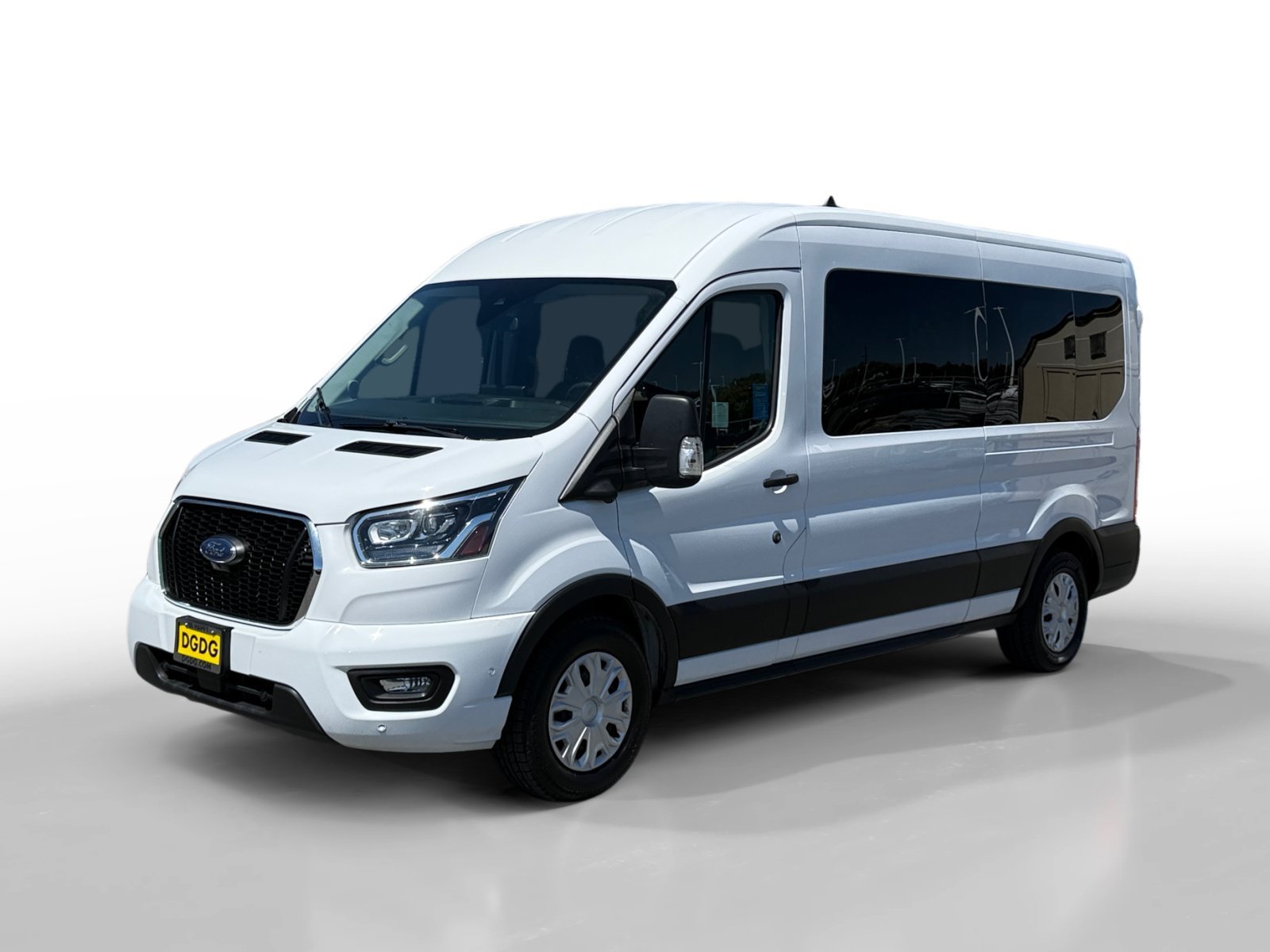 Used 2023 Oxford White Ford XLT image 1