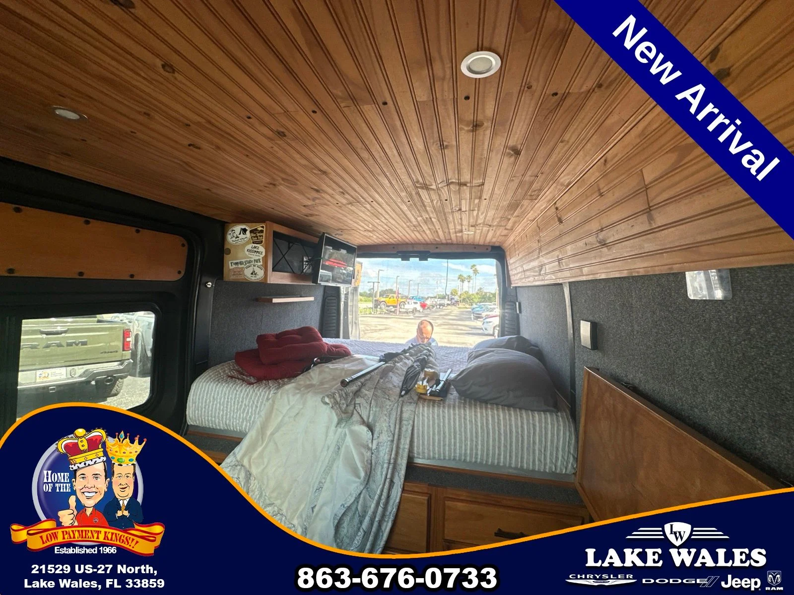Used 2019 White Ram Base image 15