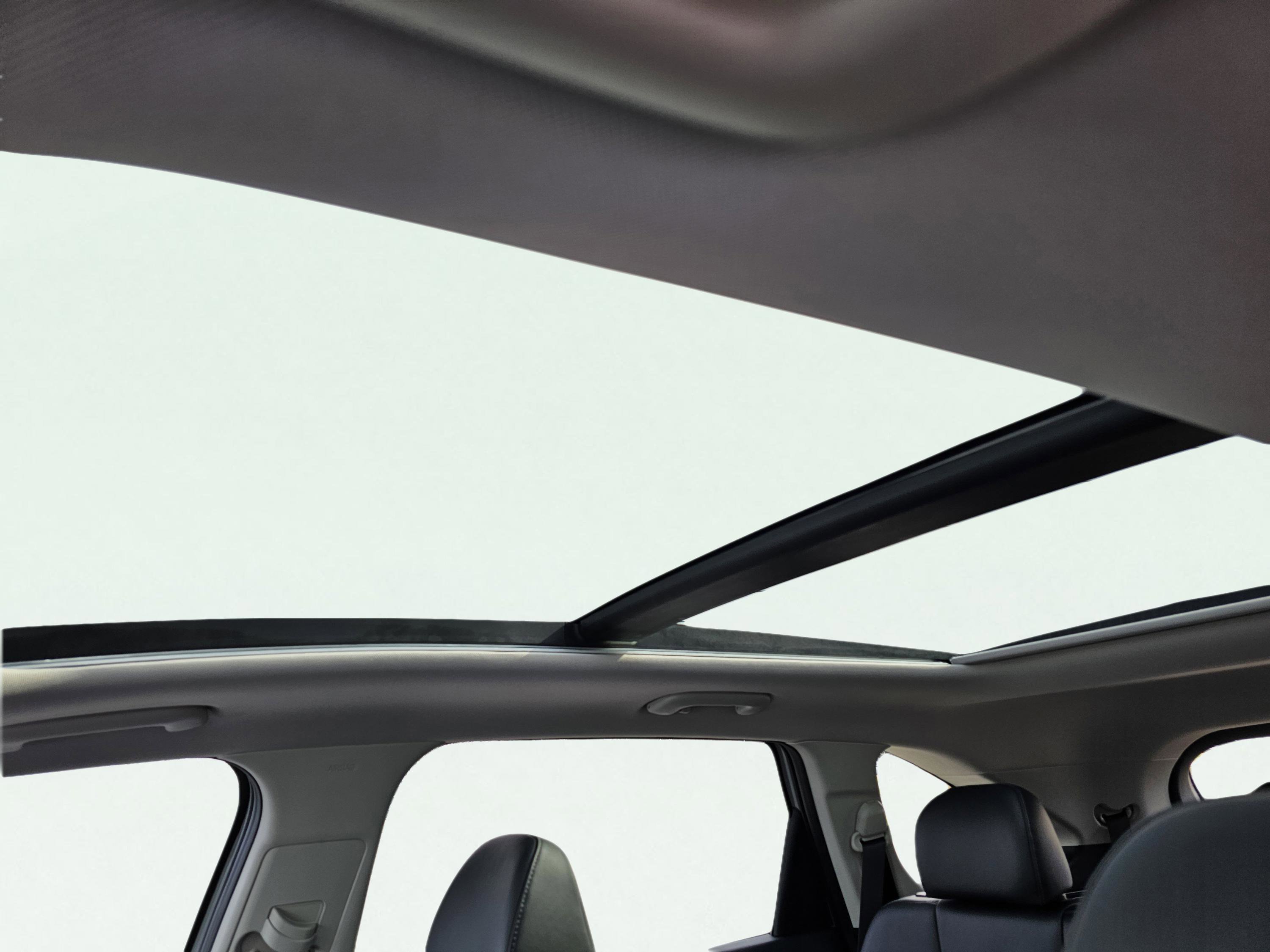 New 2026 Wolf Gray Kia S image 17