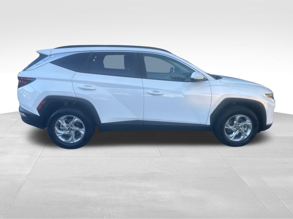 Used 2024 White Hyundai SEL image 26