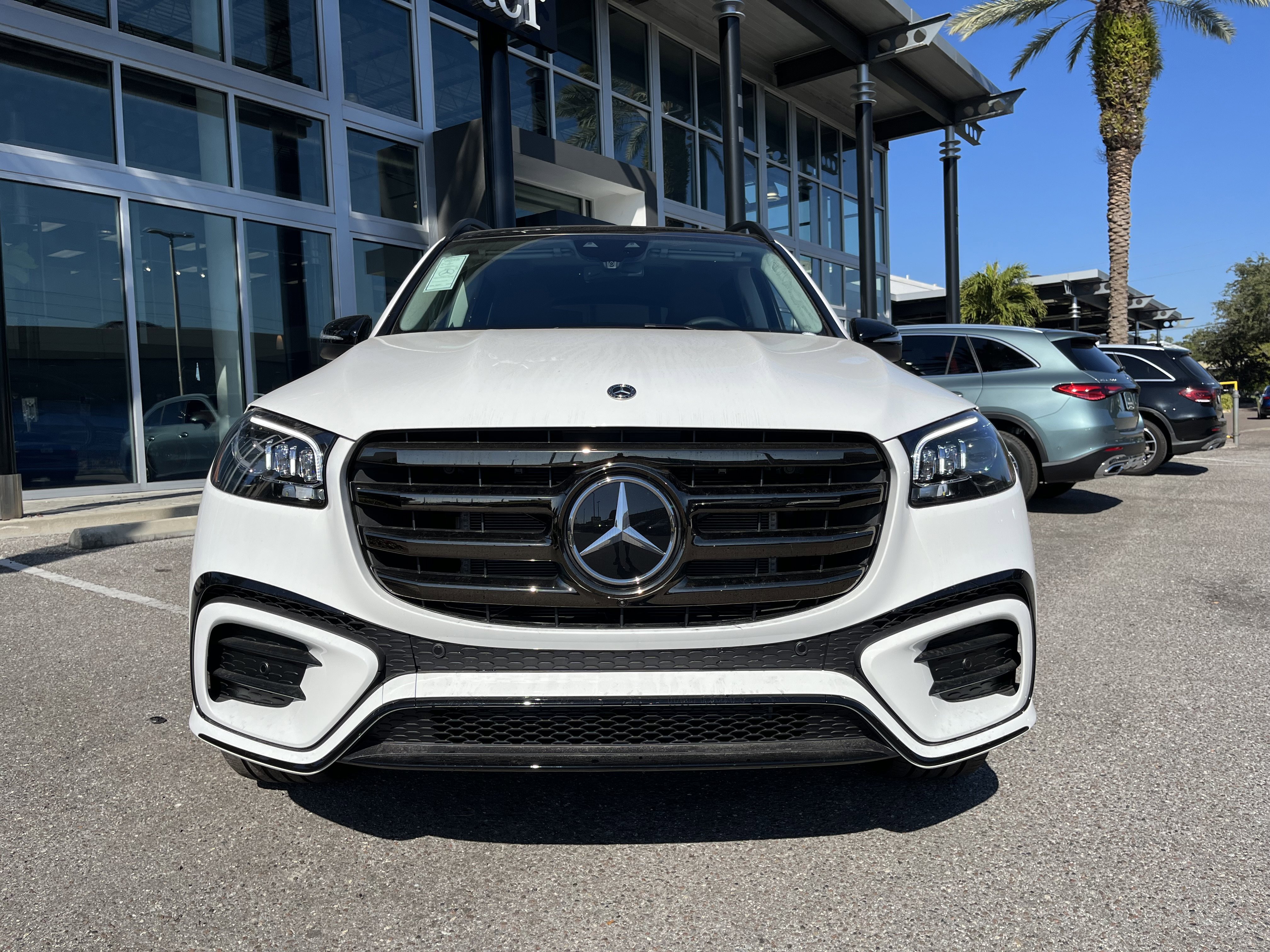 New 2026 POLAR WHITE Mercedes-Benz GLS 450 image 9