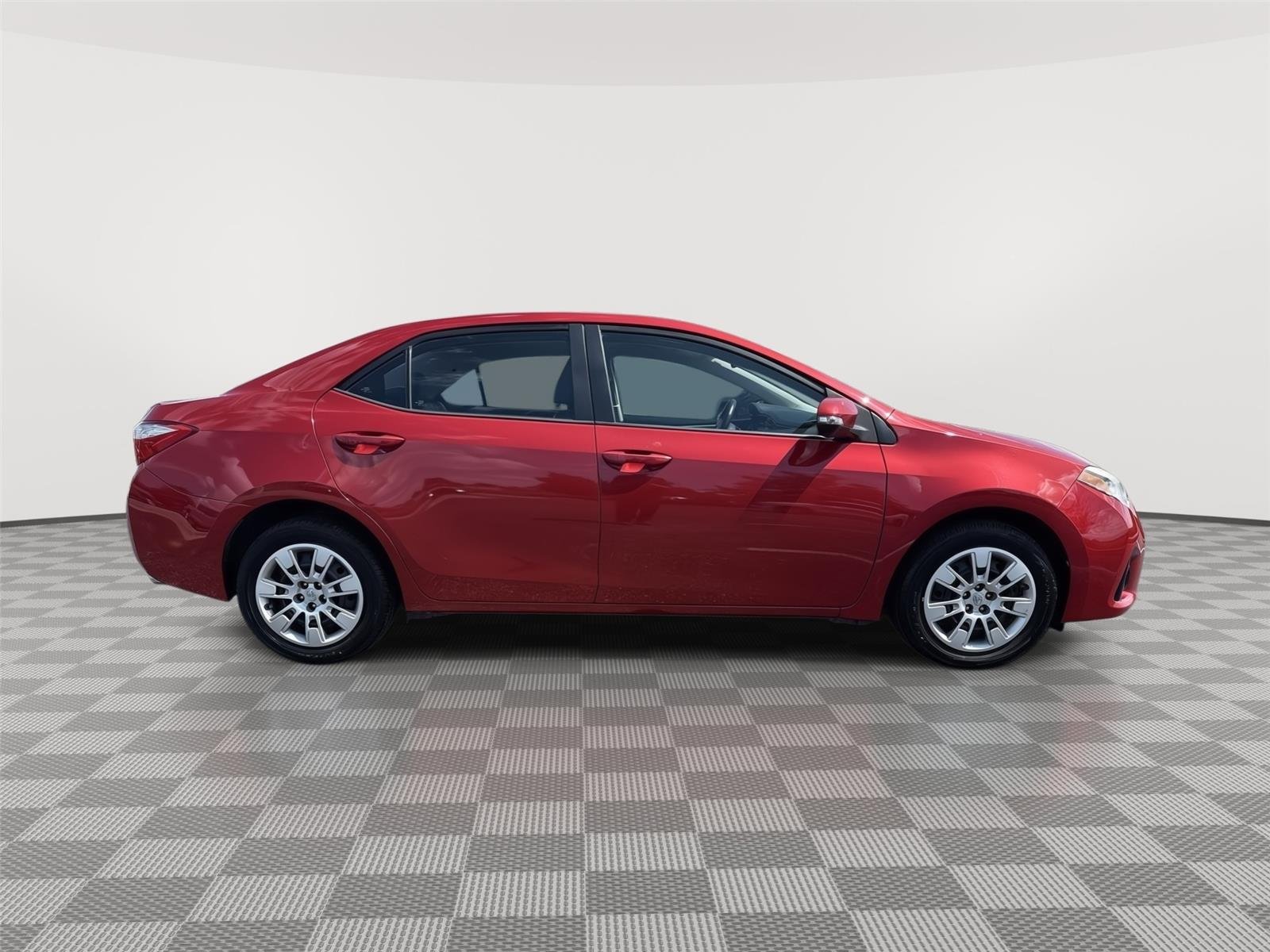 Used 2014 Barcelona Red Metallic Toyota S image 15