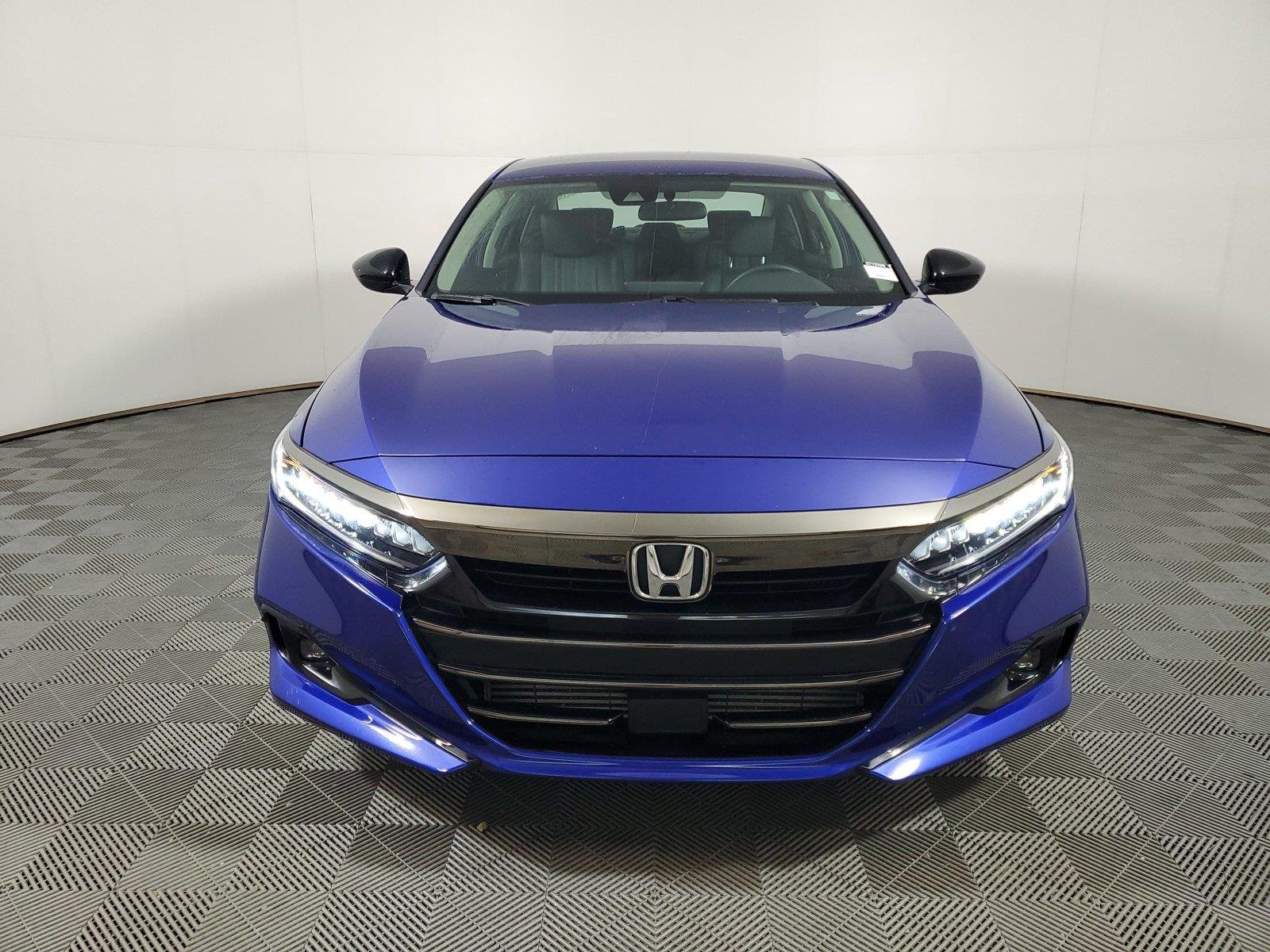 Used 2022 Still Night Pearl Honda Sport Special Edition image 2