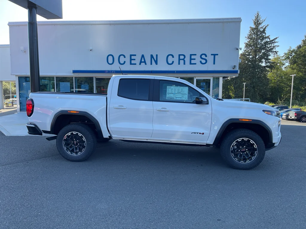 2026 GMC Canyon 4WD AT4 Crew Cab Short Box's photo