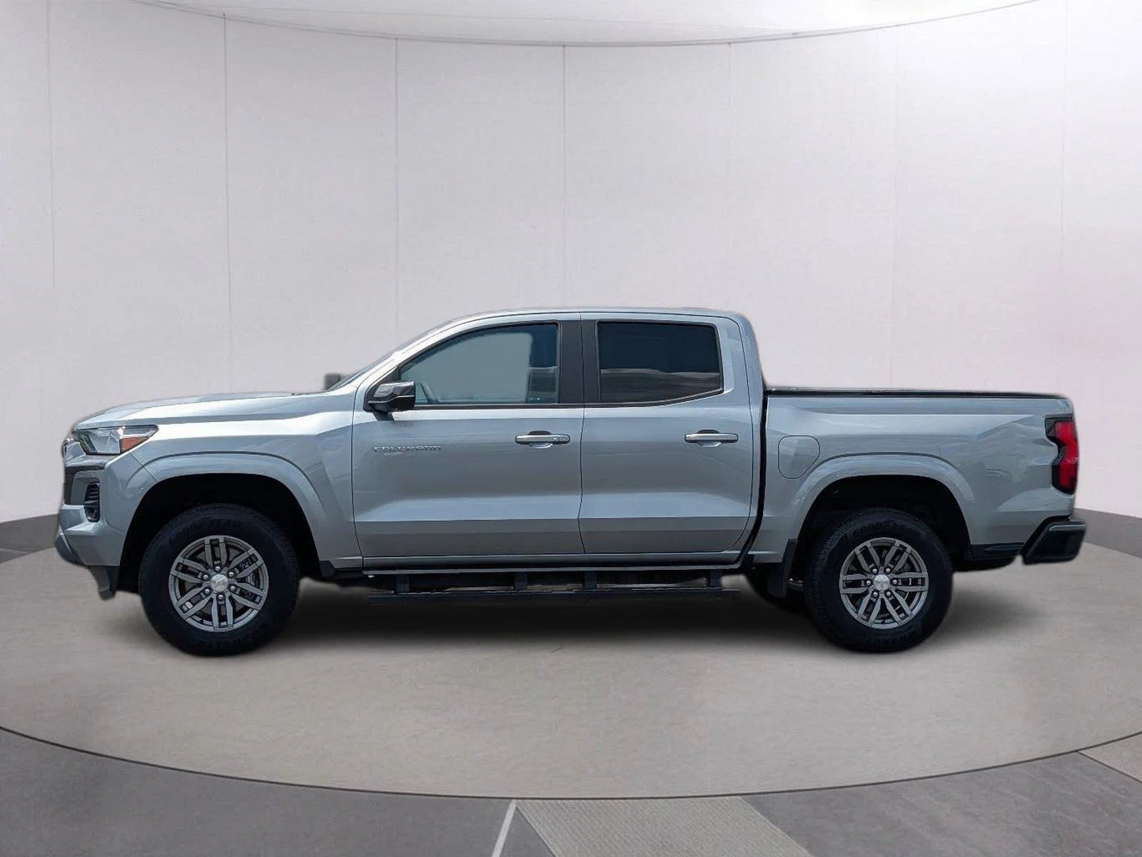 Used 2024 Sterling Gray Metallic Chevrolet 2WD LT image 2