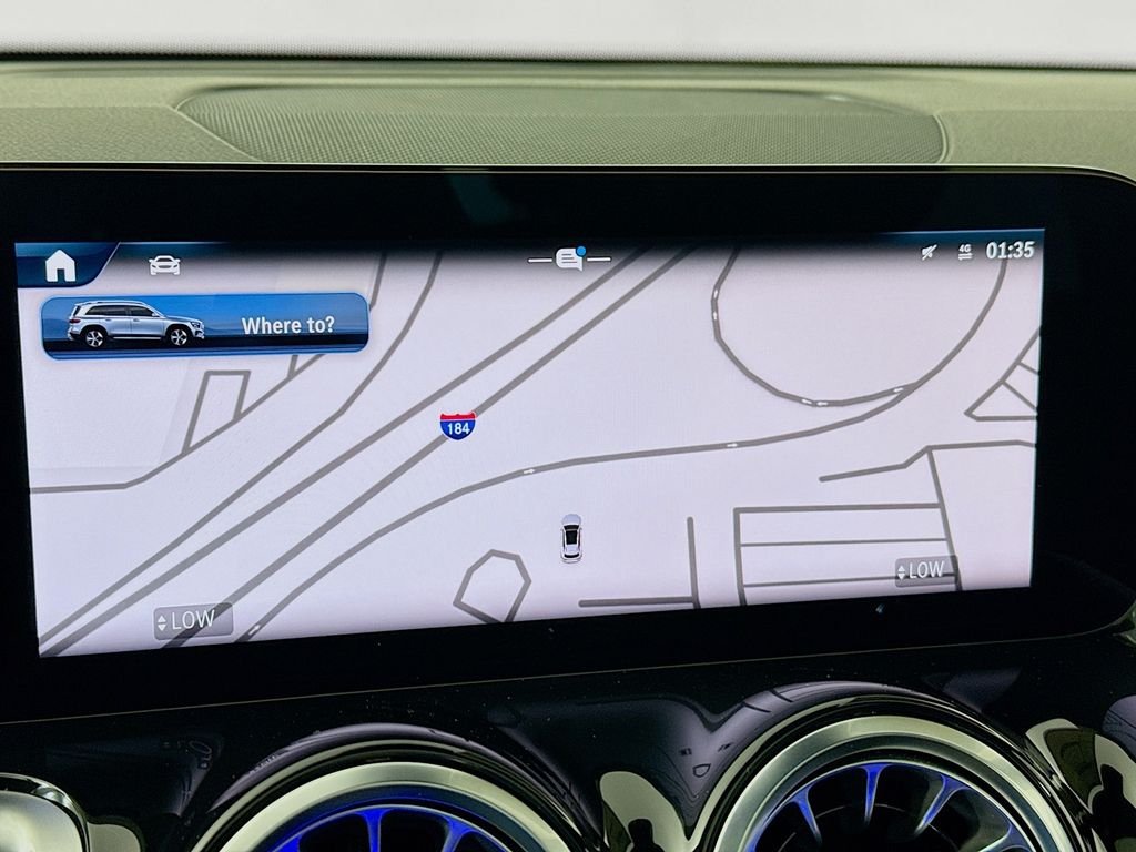 Used 2025 Black Mercedes-Benz GLB 250 image 14