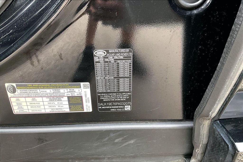 Used 2023 Black Land Rover Autobiography image 33