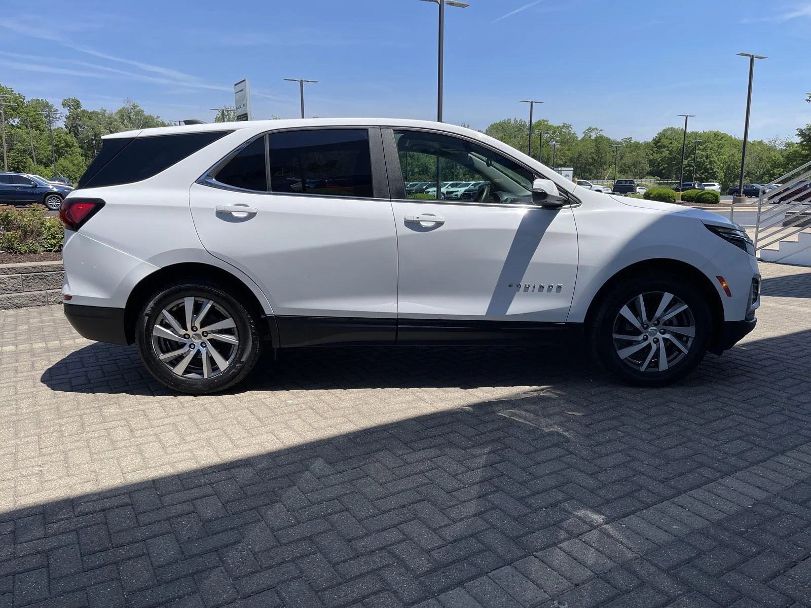 Used 2024 Summit White Chevrolet LT image 6