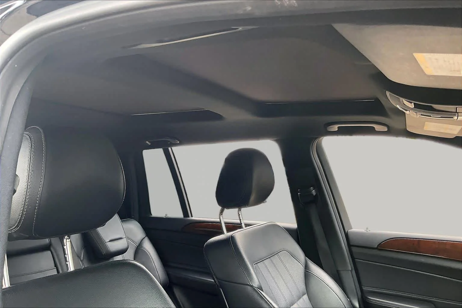 Used 2019 Brilliant Blue Metallic Mercedes-Benz GLS 450 image 14