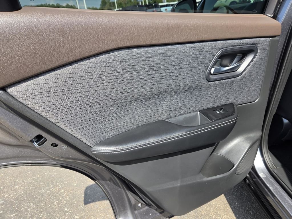 Used 2023 Gun Metallic Nissan SV image 36