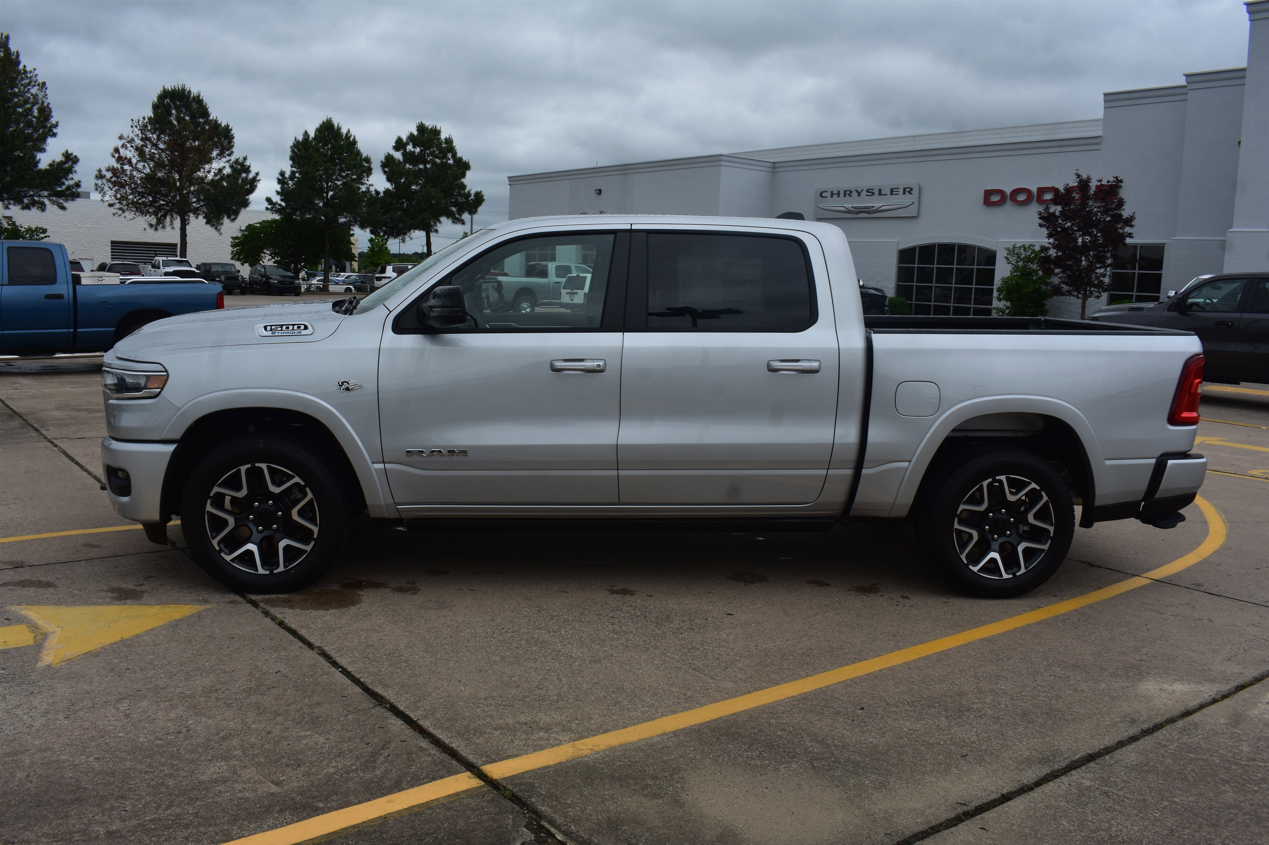 New 2026 Silver Zynith Exterior Paint RAM Laramie image 10
