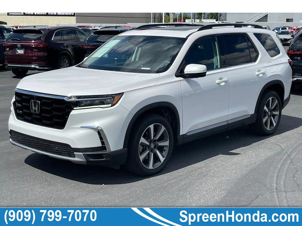 2025 Honda Pilot Elite AWD's photo