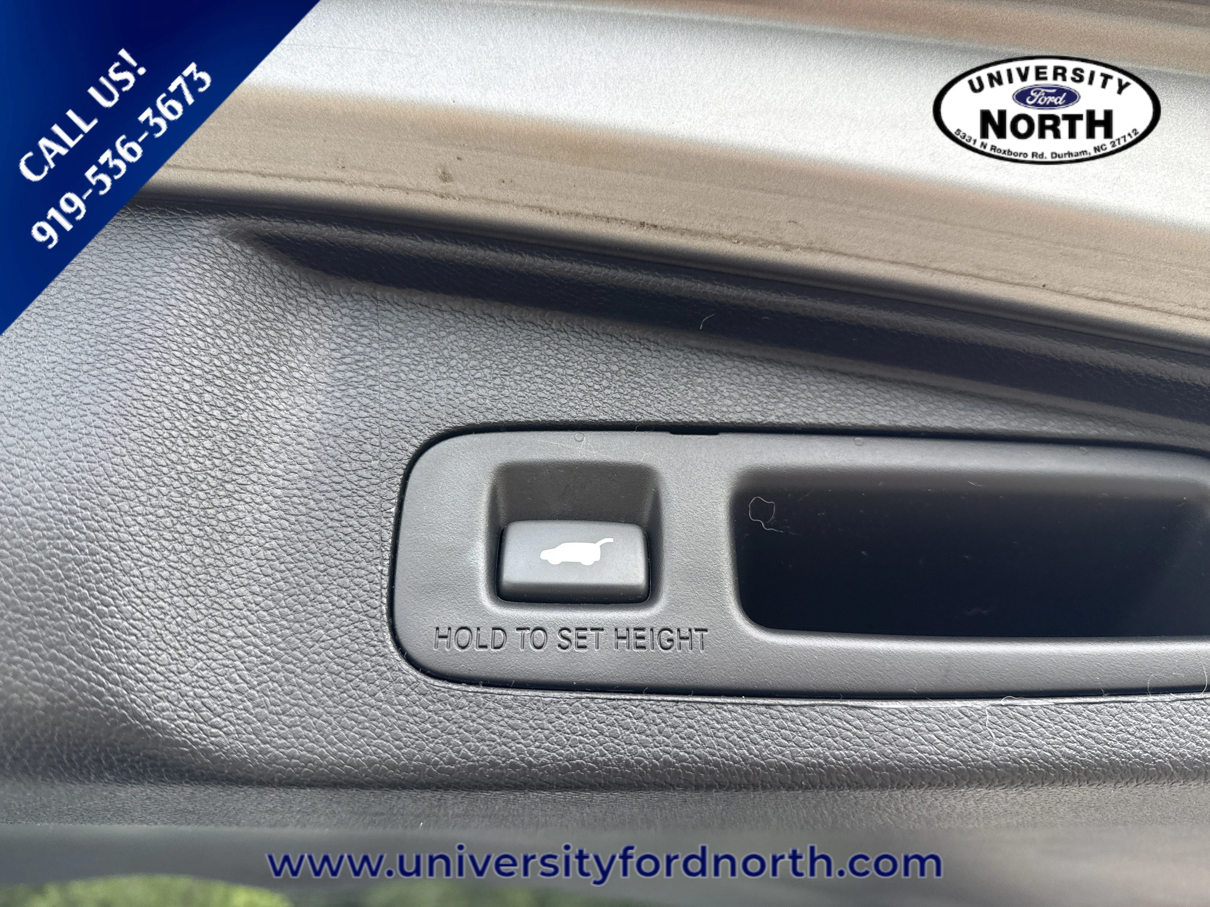 Used 2022 Lunar Silver Metallic Honda Touring image 43