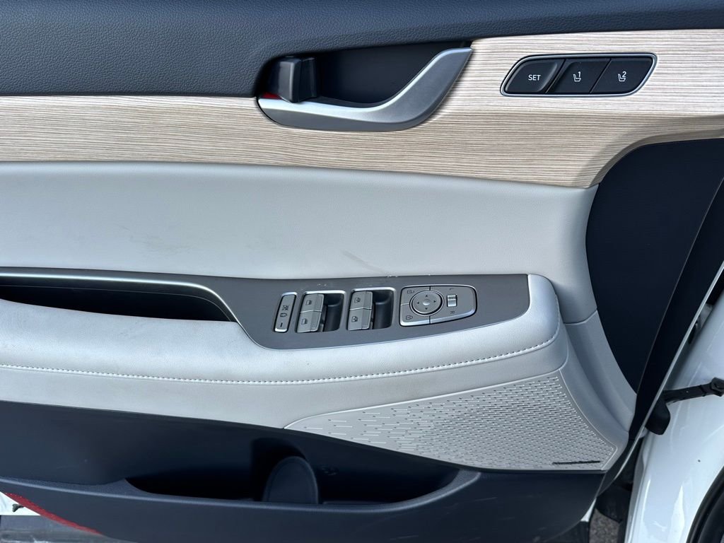 2025 Hyundai Palisade Limited - Photo 9