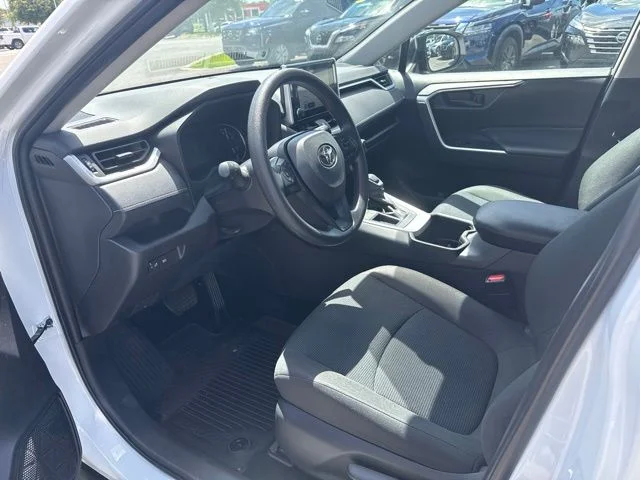 Used 2025 White Toyota LE image 20