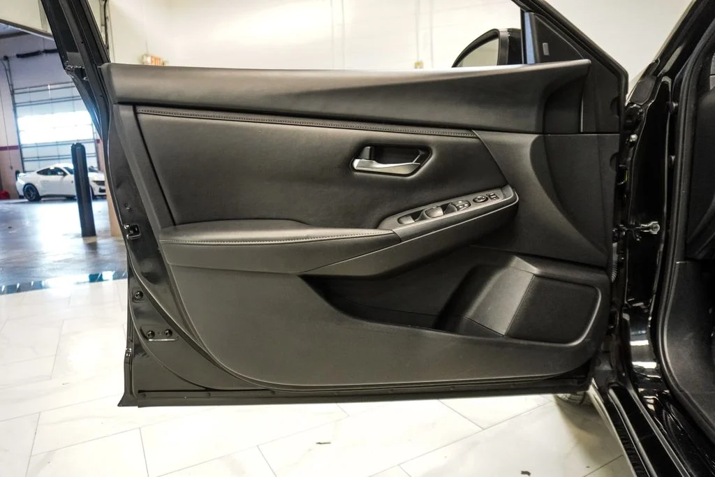 Used 2023 Black Nissan S image 18