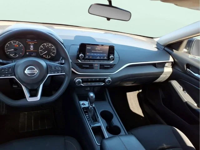 Used 2022 Black Nissan 2.5 S image 19