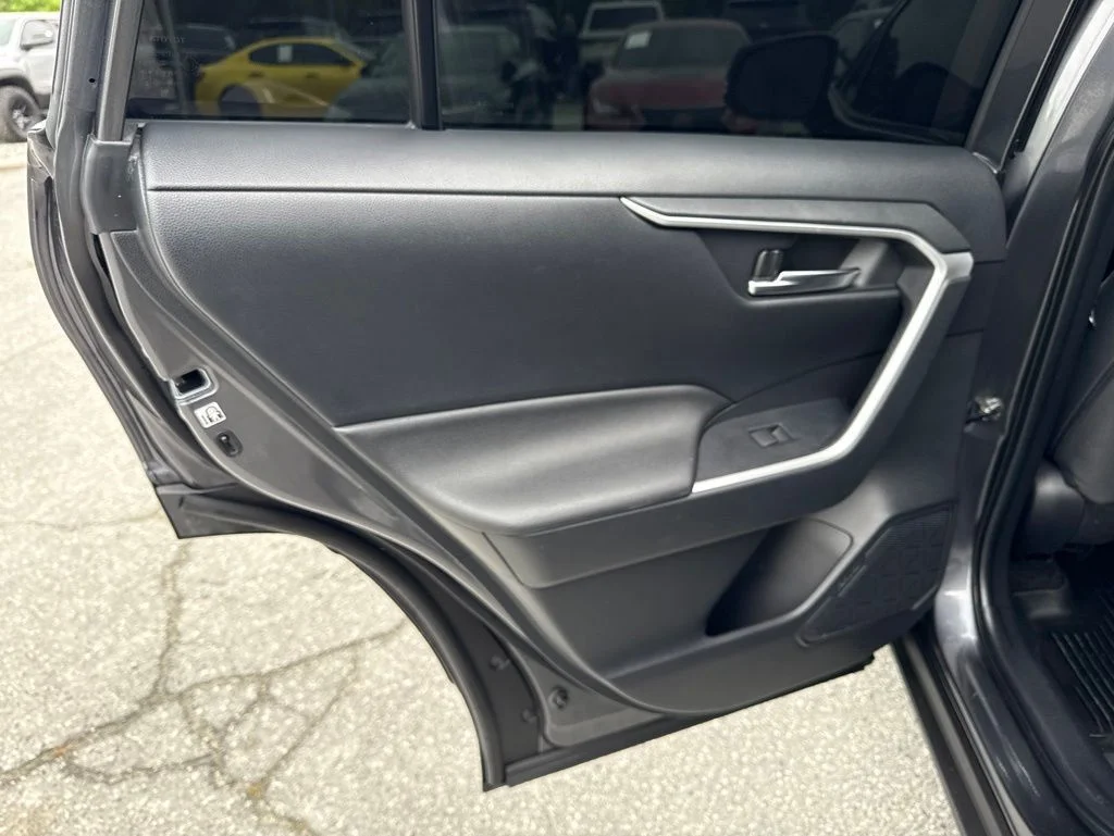 Used 2019 Gray Toyota XLE image 29