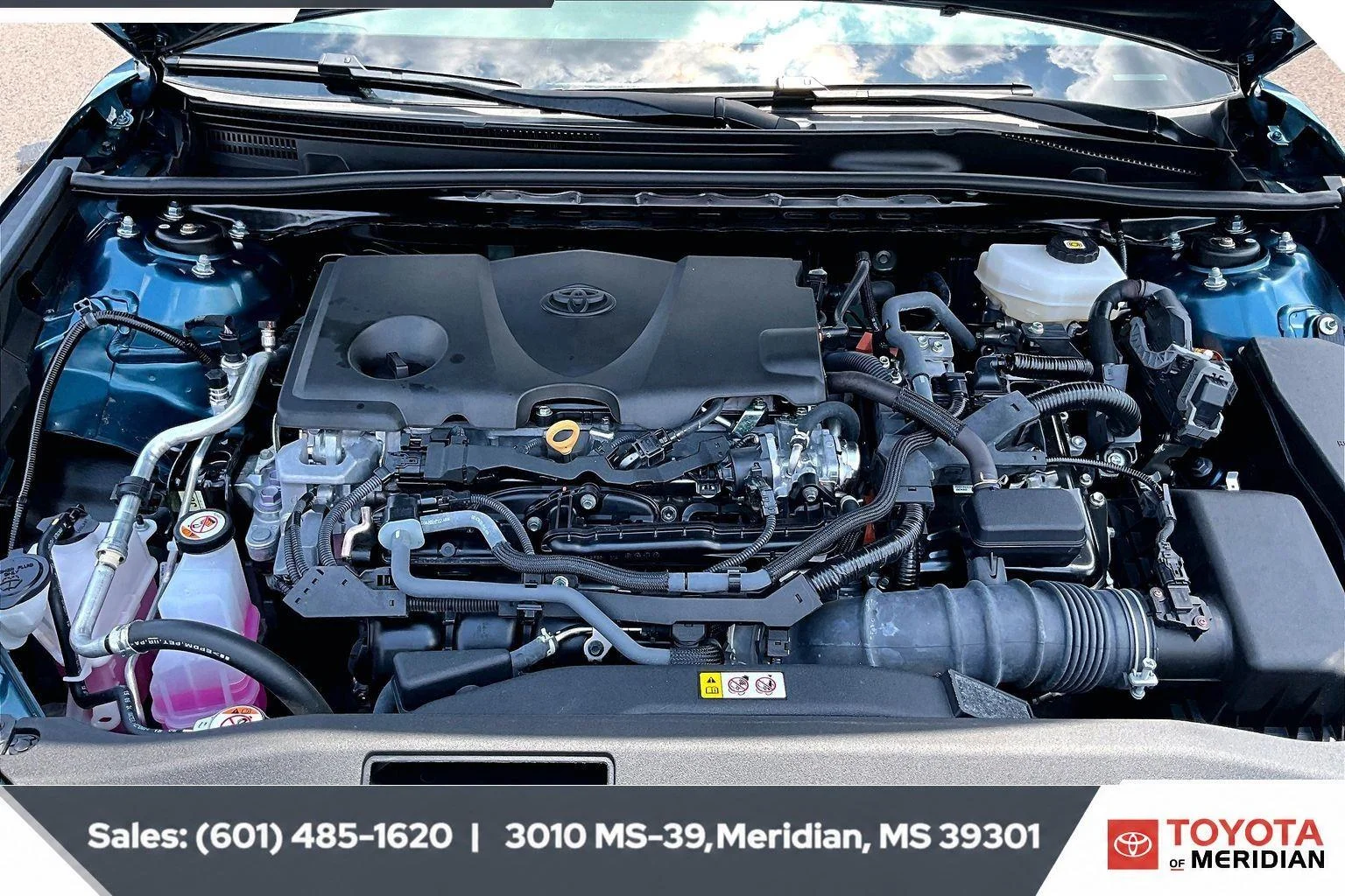 Used 2025 Ocean Gem Toyota LE image 8