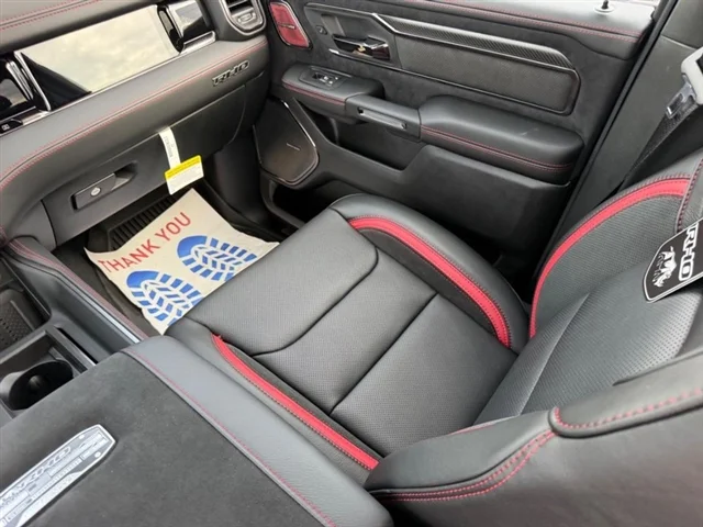 New 2026 Diamond Black Crystal Pearl-Coat Exterior Paint RAM RHO image 18