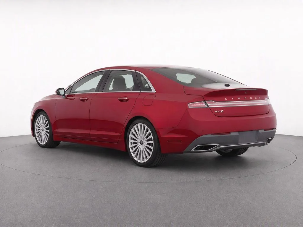 Used 2017 Red Lincoln Reserve image 4