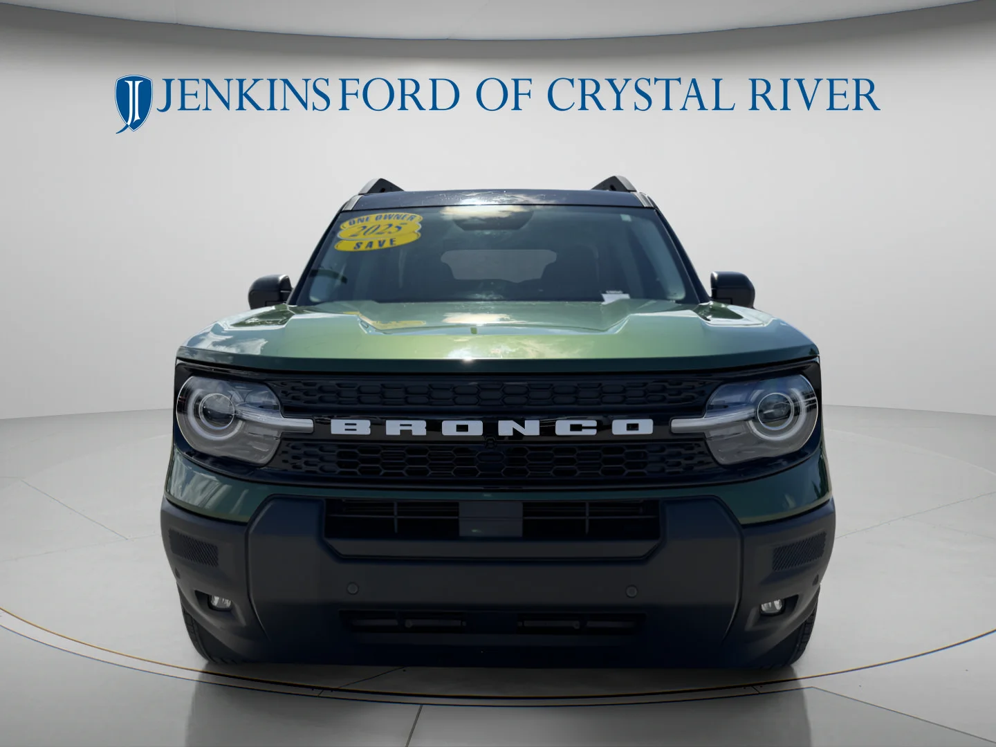 Used 2025 Eruption Green Metallic Ford Outer Banks image 10