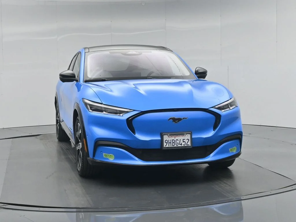 Used 2023 Blue Ford Premium image 53