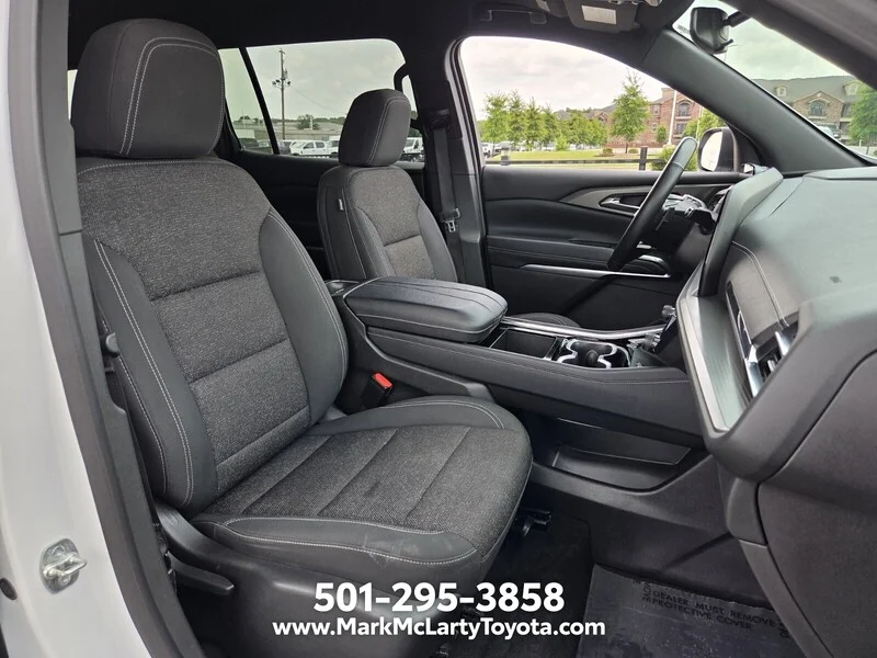 Used 2025 Summit White CHEVROLET FWD 4DR LT W/1LT image 16