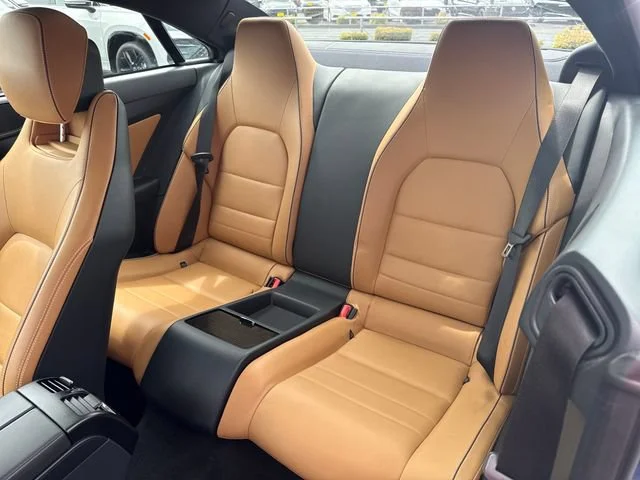 Used 2014 Indigo Blue Metallic Mercedes-Benz E 350 image 14