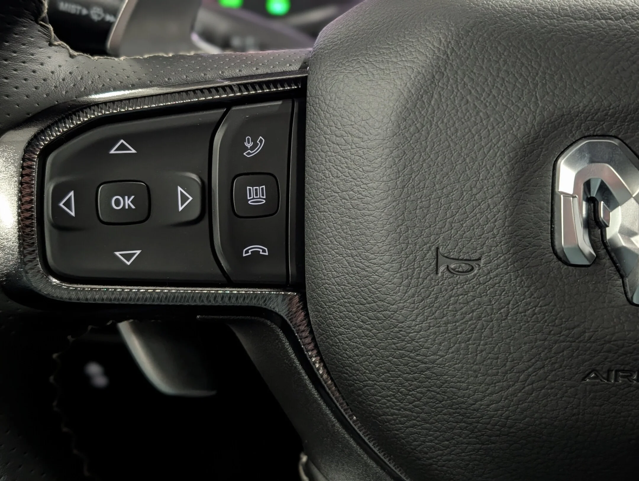 New 2027 Silver RAM Rebel - - Rebel X Pkg - Level 2 Grp - Pano Sunroof - Harman/Kardon Audio & More! image 18