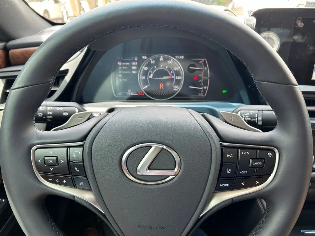 Certified Used 2025 Gray Lexus 350 image 20
